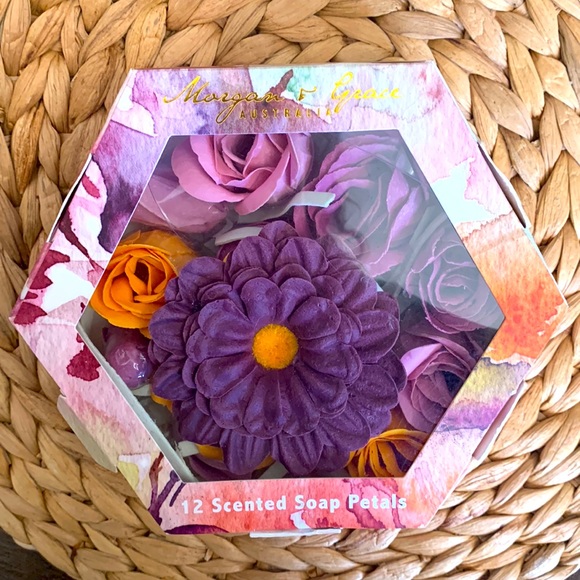 Morgan & Grace Australia Other - Morgan F. Grace Scented Soap Petals